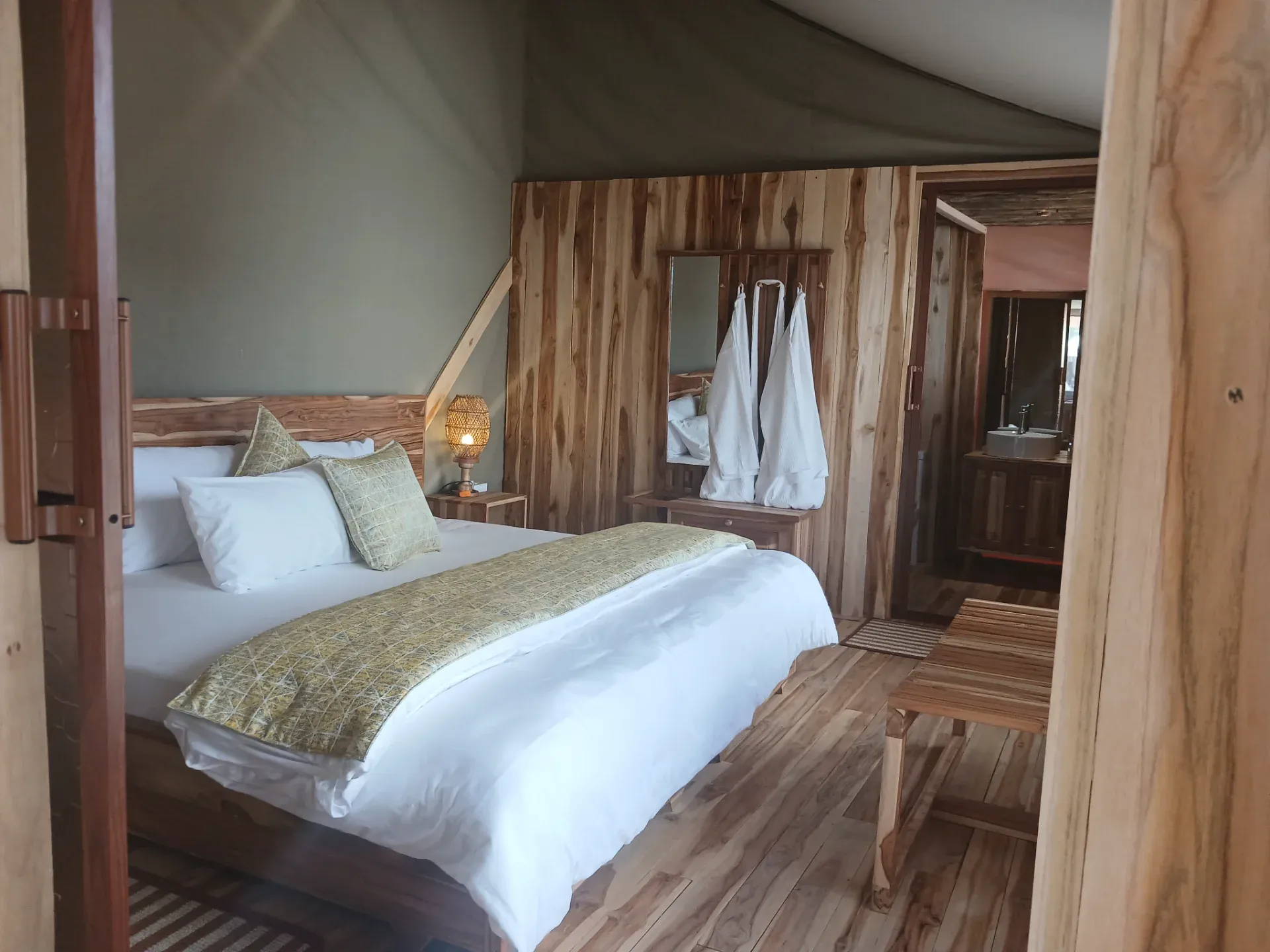 Luxury  tent at serengeti